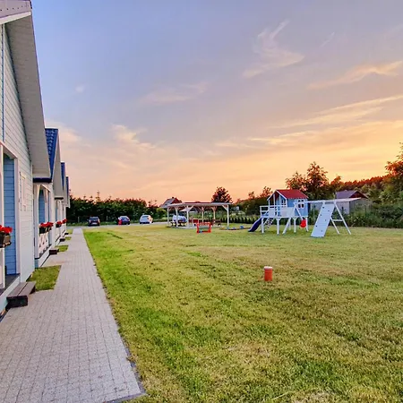 2 Bedroom Amazing Home In Jaroslawiec Сasa de vacaciones *