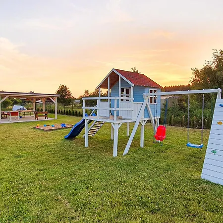 2 Bedroom Amazing Home In Jaroslawiec Сasa de vacaciones *